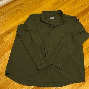 Xl loose dark green under armour heat gear light weight